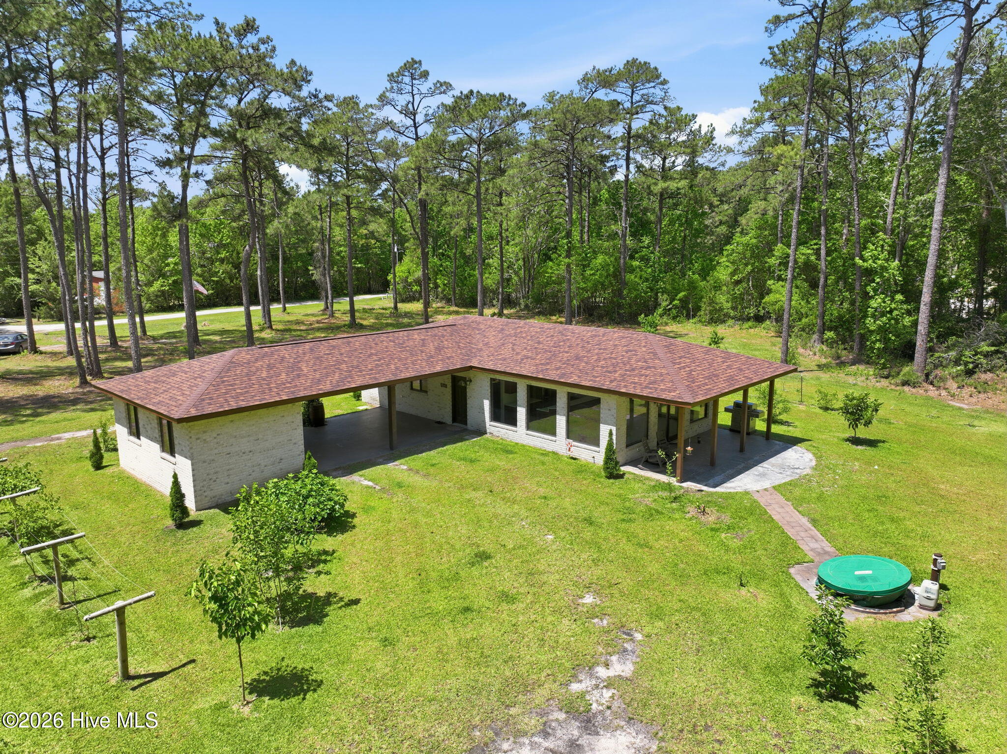 307 Crows Nest Road Beaufort, NC 28516 - Photo 3 of 50 11-web-or-mls-307 Crows Nest Rd 011