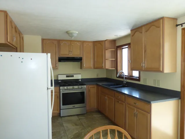 $475,000 | 986 New County Road, Dayton, ME 04005