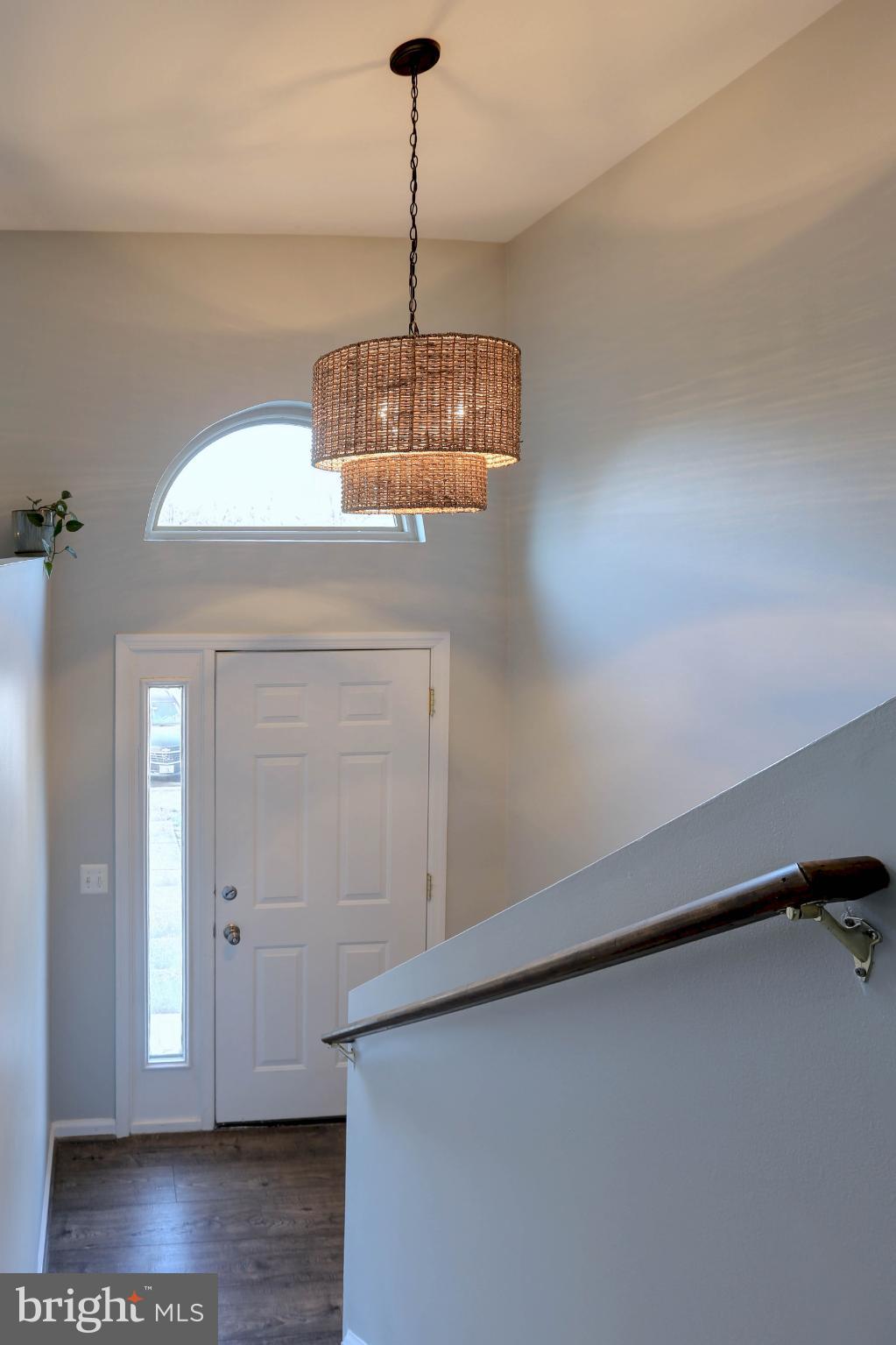 1159 Greenhill Road Arnold, MD 21012 - Photo 4 of 41 Inviting entryway with stylish lighting.