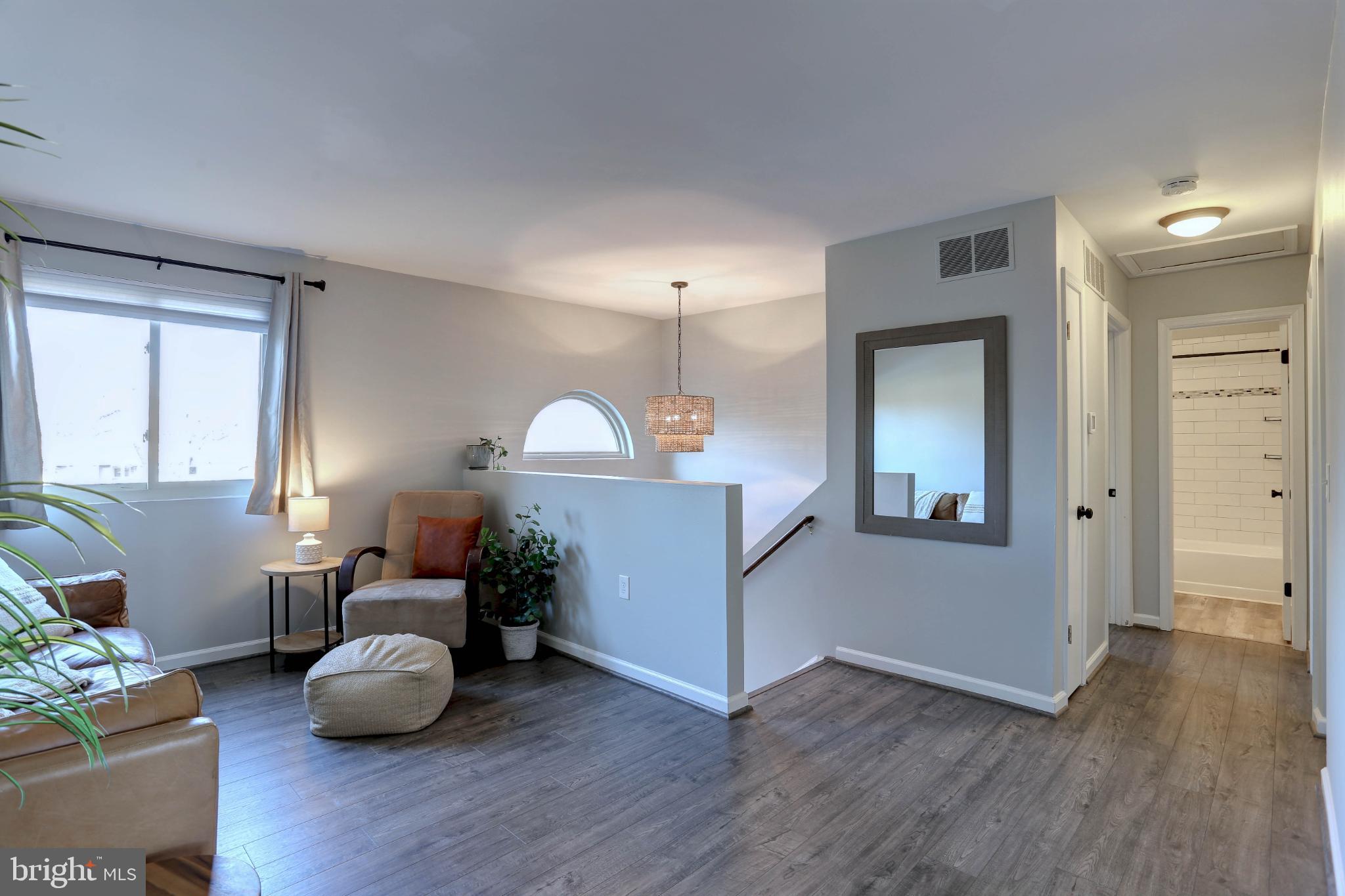 1159 Greenhill Road Arnold, MD 21012 - Photo 7 of 41 Bright and inviting living space awaits you.