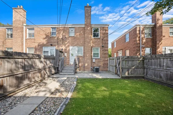 $160,000 | 1380 Wentworth Avenue, Calumet City, IL 60409