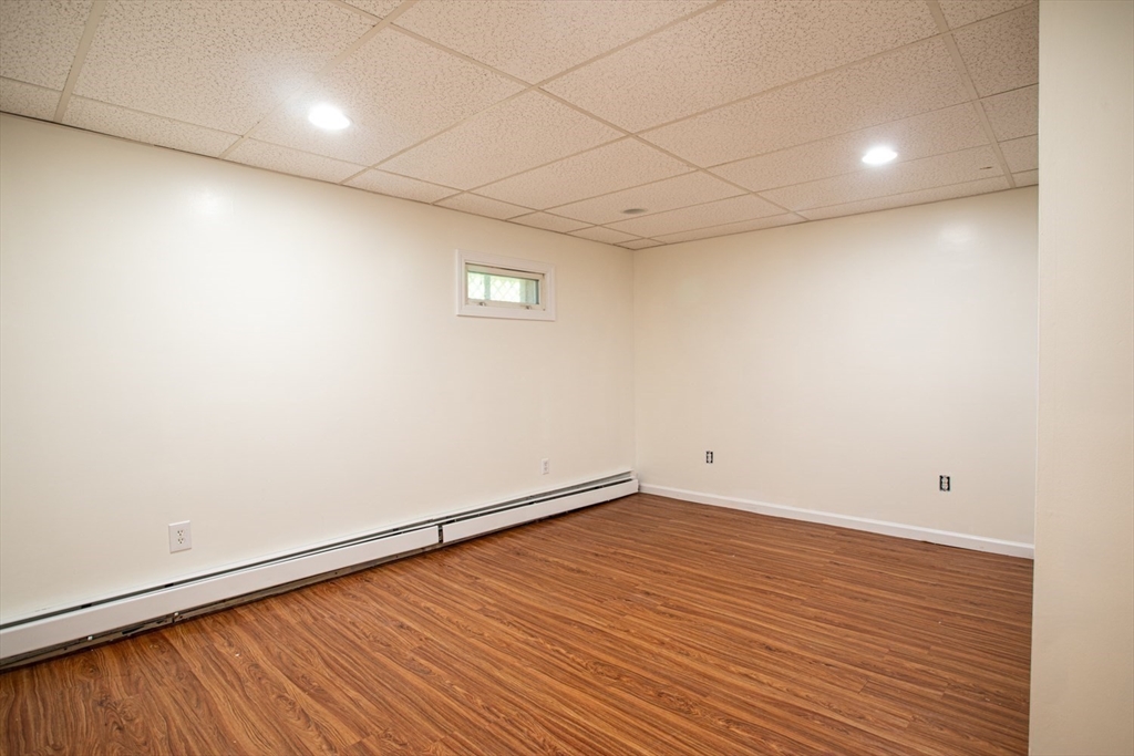 511 Old Fall River Road Dartmouth, MA 02747 - Photo 40 of 42 Gallery Image 40