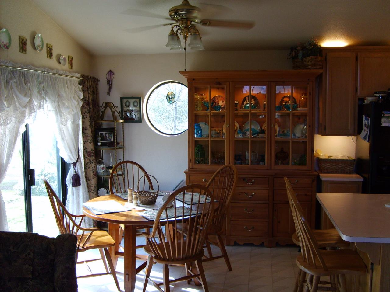 9526 Silver Bridge Road Palo Cedro, CA 96073 - Photo 24 of 26 dining