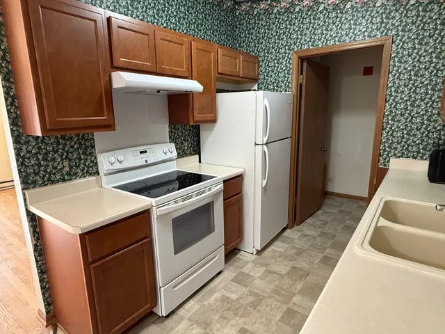 $189,000 | 3938 81st Street, Unit 2G, Kenosha, WI 53142