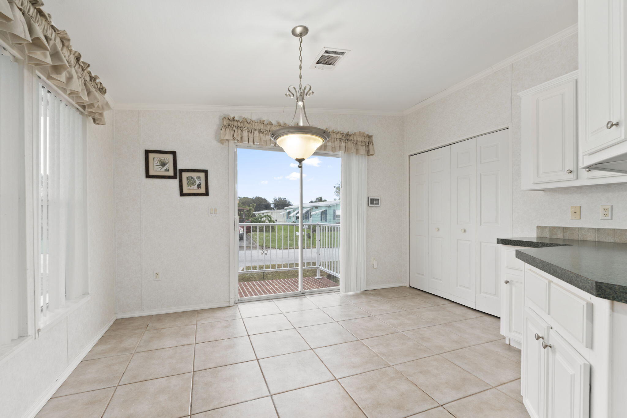 6910 Southeast Congress Street Hobe Sound, FL 33455 - Photo 13 of 38 23-web-or-mls-DSC07937