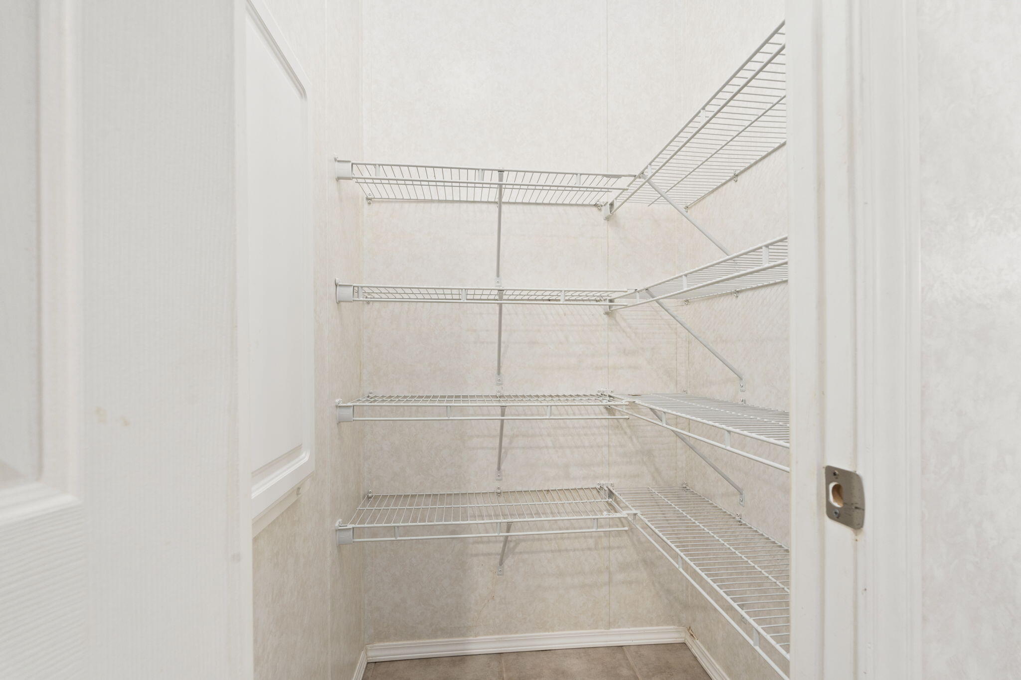 6910 Southeast Congress Street Hobe Sound, FL 33455 - Photo 19 of 38 26-web-or-mls-DSC07960