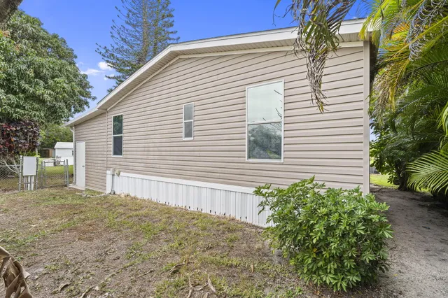 $209,500 | 6910 Southeast Congress Street, Hobe Sound, FL 33455