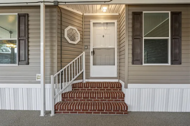 $209,500 | 6910 Southeast Congress Street, Hobe Sound, FL 33455