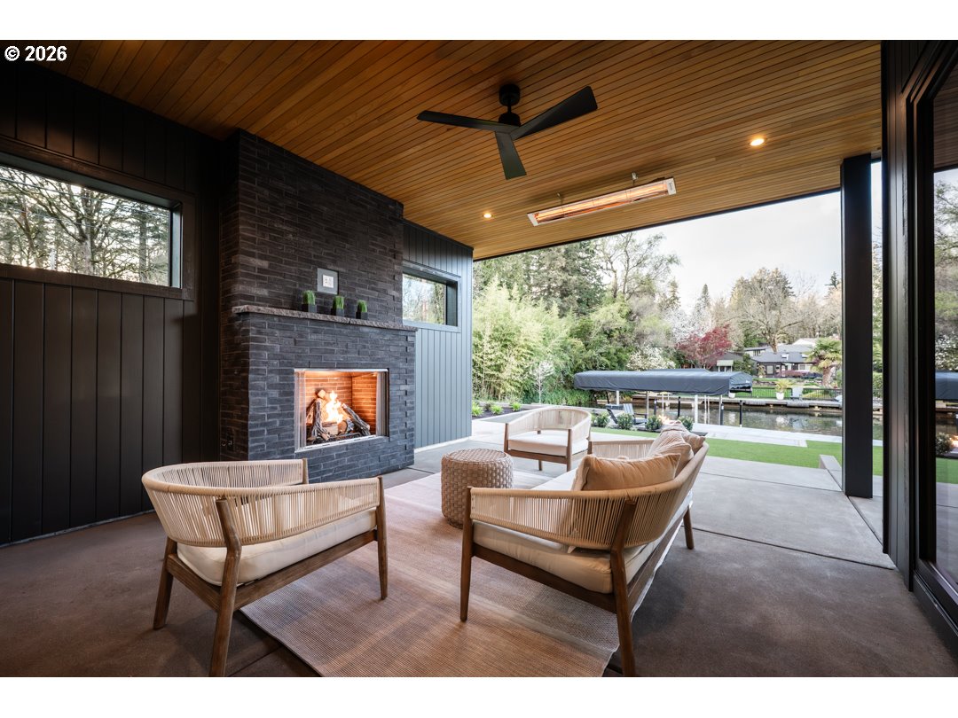 4487 West Bay Road Lake Oswego, OR 97035 - Photo 24 of 31 Patio