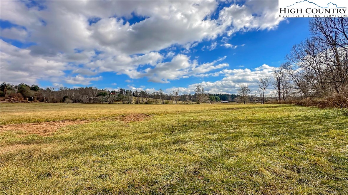 1761 Parsonville Road Purlear, NC 28665 - Photo 22 of 24 a view of an ocean