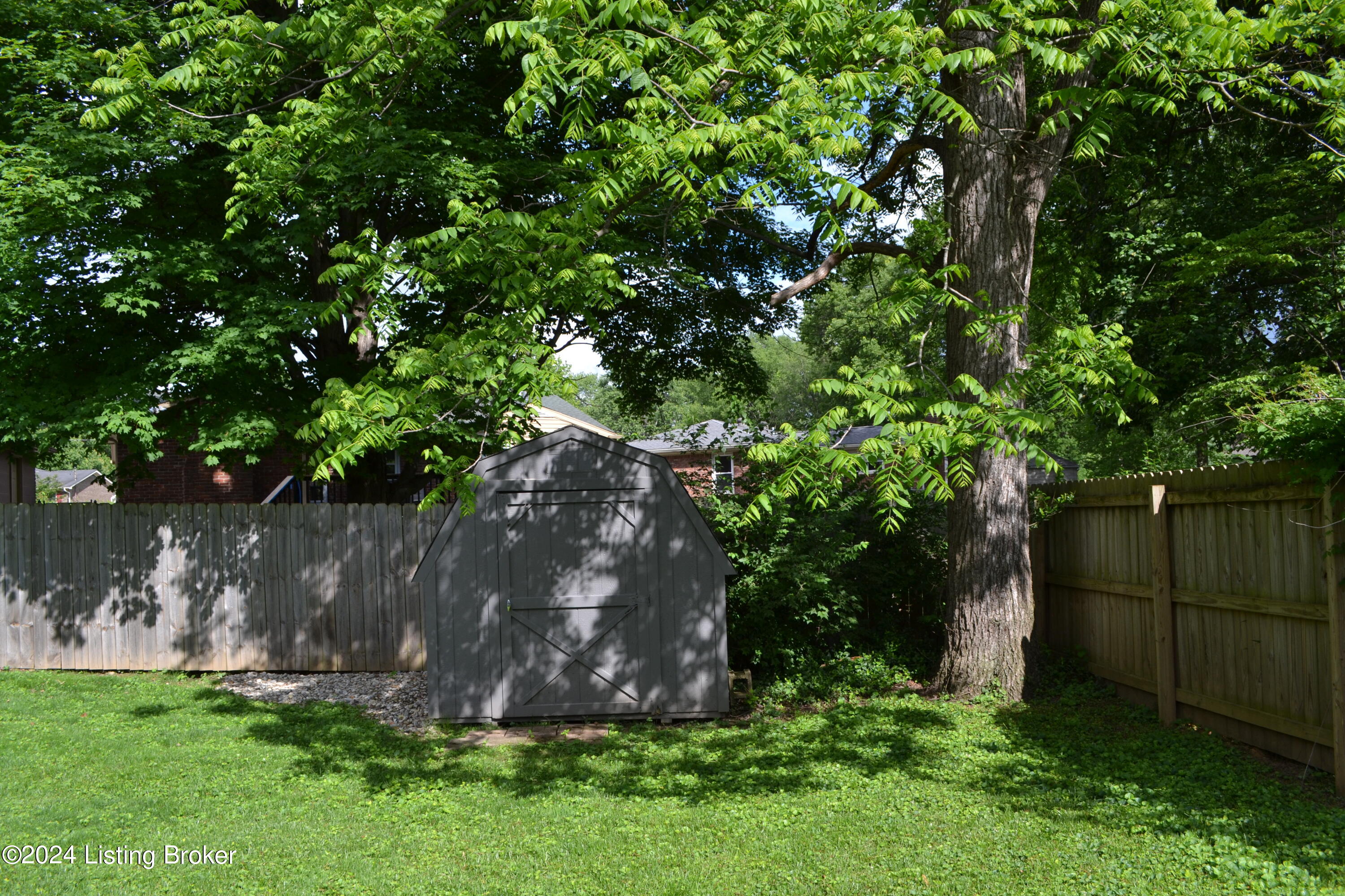 9302 Collingwood Road Louisville, KY 40299 - Photo 20 of 82 DSC_0020
