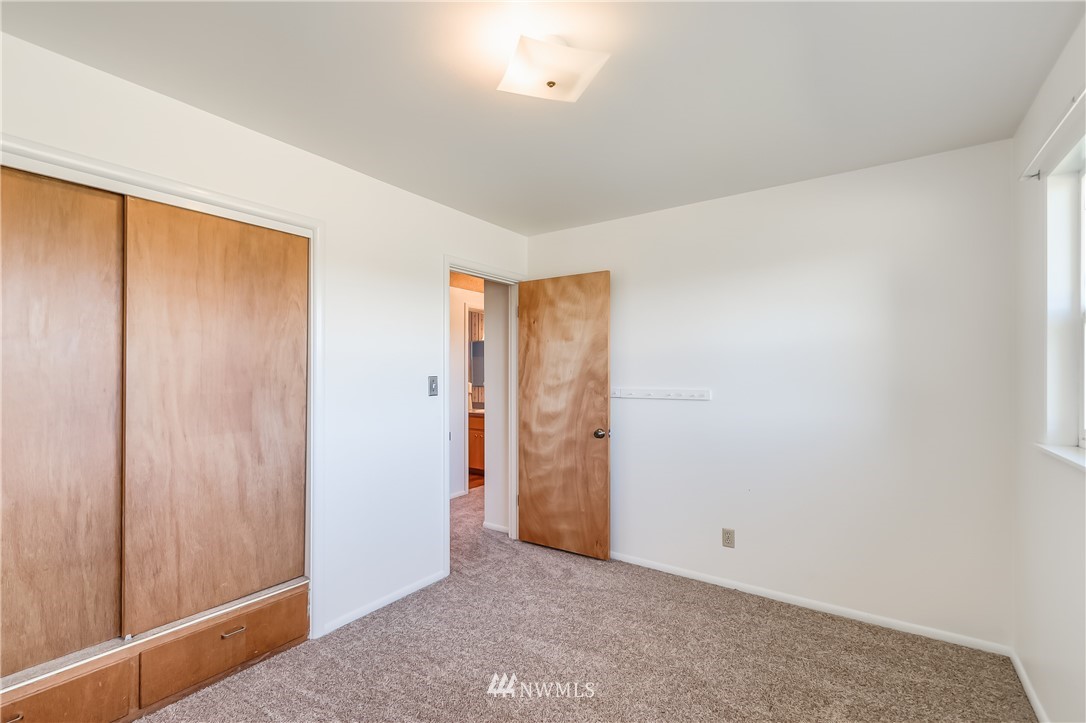 165 West Hemmi Road Bellingham, WA 98226 - Photo 14 of 25