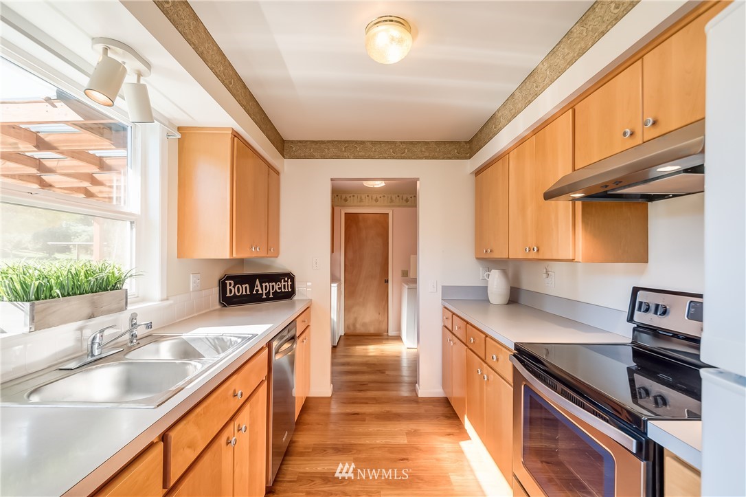 165 West Hemmi Road Bellingham, WA 98226 - Photo 8 of 25