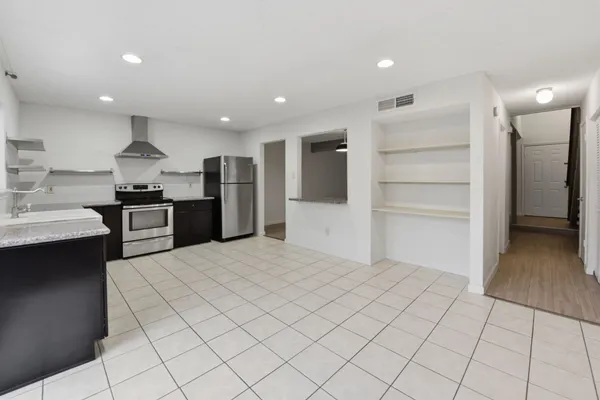 $1,500 | 12027 Willow Trail, Houston, TX 77035