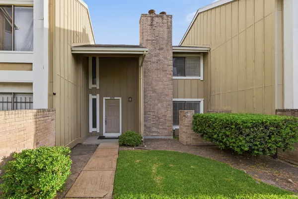 $1,500 | 12027 Willow Trail, Houston, TX 77035