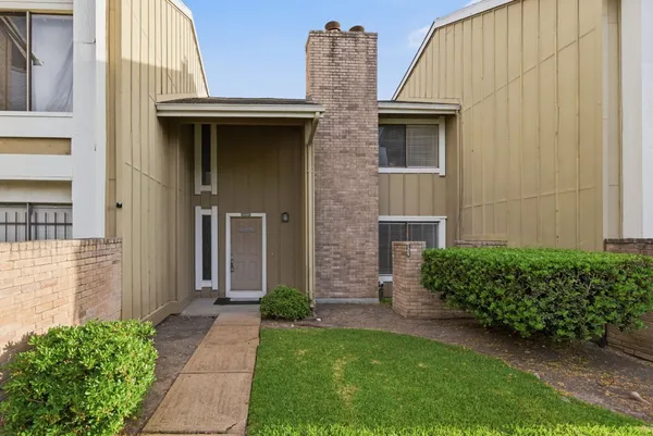 $1,500 | 12027 Willow Trail, Houston, TX 77035