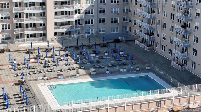 a view of a tall building