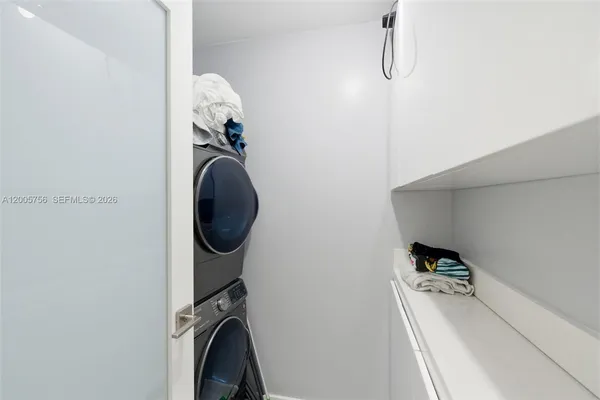 $5,500 | 1428 Euclid Avenue, Unit 207, Miami Beach, FL 33139