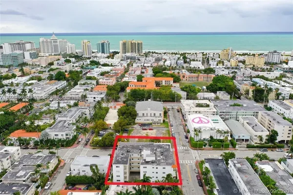 $5,500 | 1428 Euclid Avenue, Unit 207, Miami Beach, FL 33139
