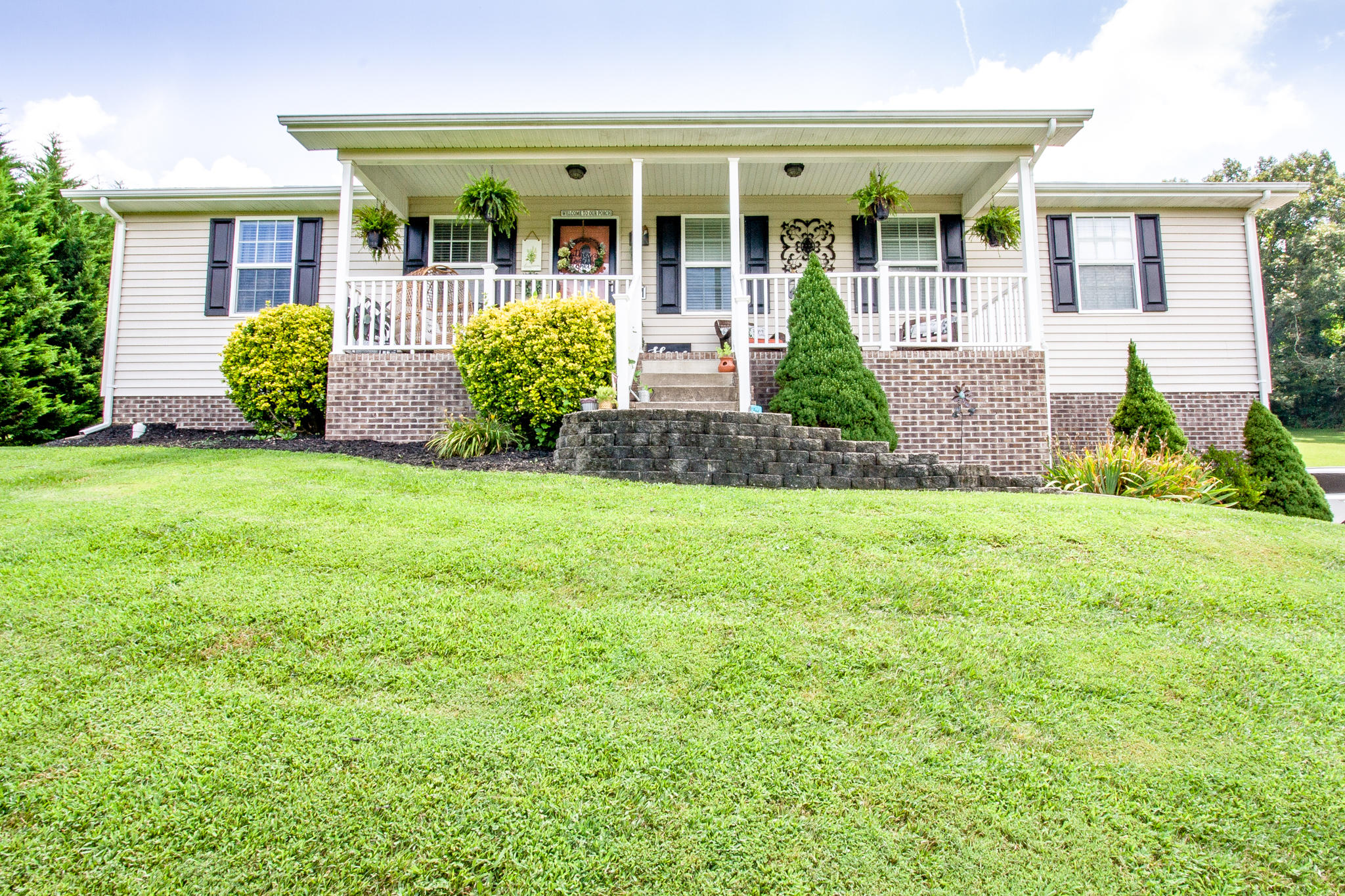 169 Fall Creek Road Kingsport, TN 37664 - Photo 1 of 49 IMG_8307