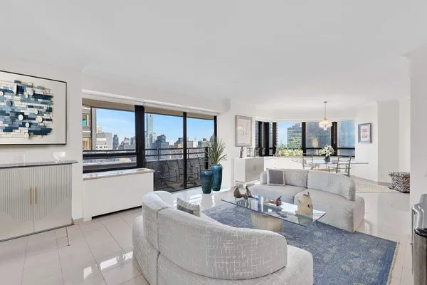 $8,500 | 240 East 47th Street, Unit 30C | Midtown East