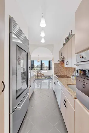 $8,500 | 240 East 47th Street, Unit 30C | Midtown East