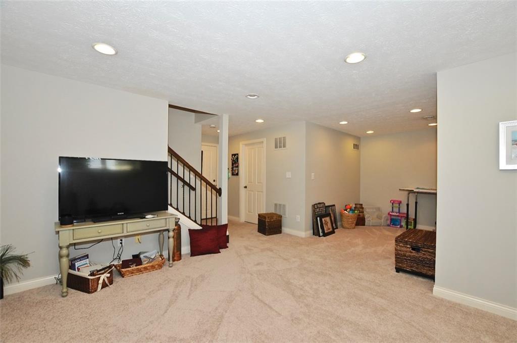 13098 Overview Drive, Unit 5E Fishers, IN 46037 - Photo 29 of 36