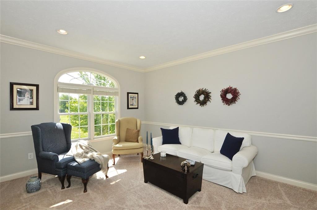 13098 Overview Drive, Unit 5E Fishers, IN 46037 - Photo 4 of 36
