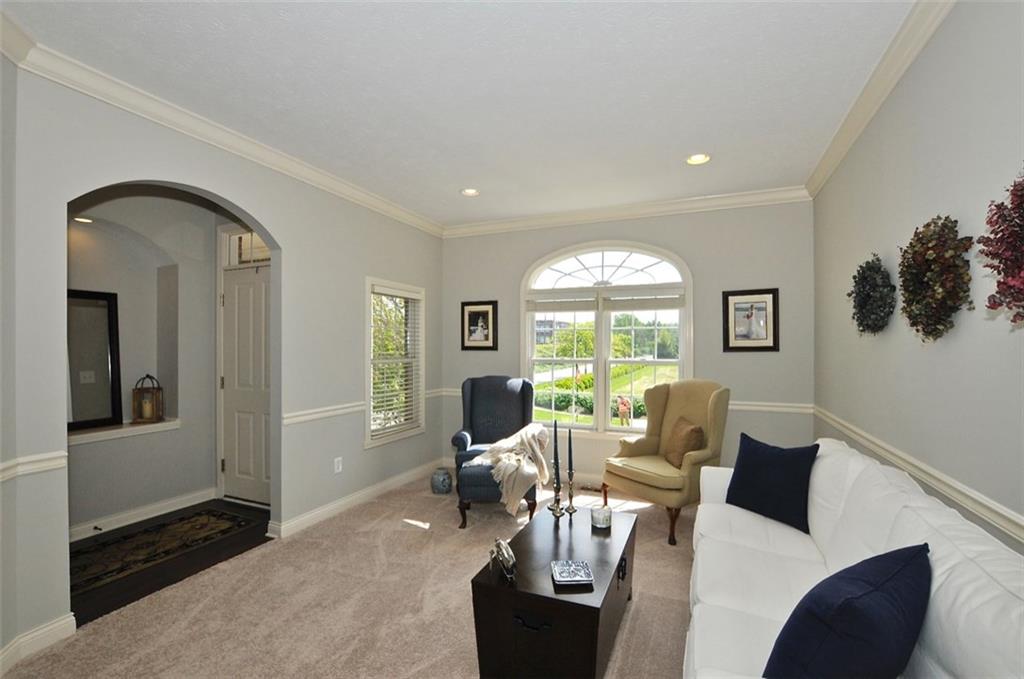 13098 Overview Drive, Unit 5E Fishers, IN 46037 - Photo 5 of 36