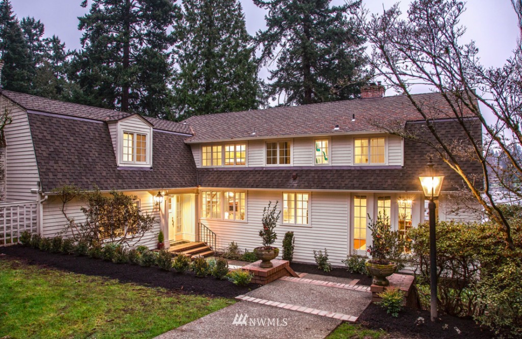 3804 Hunts Point Road Hunts Point, WA 98004 - Photo 15 of 16