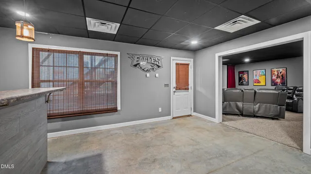 a view of livingroom with furniture