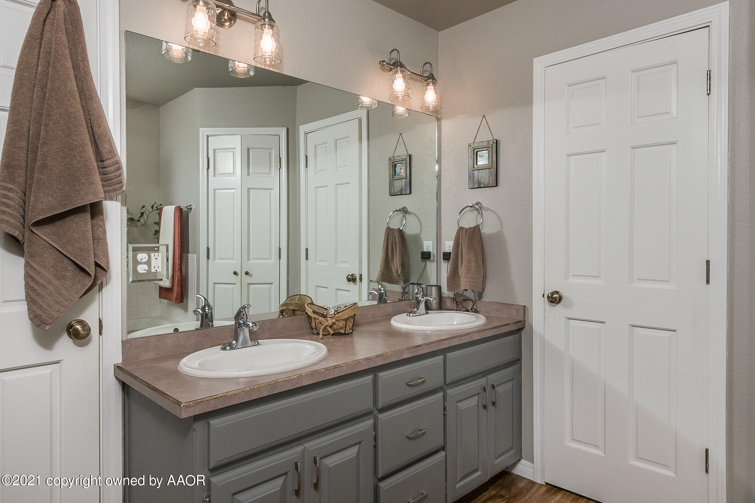 8703 South Blessen Road Amarillo, TX 79119 - Photo 38 of 46 018_Master Bathroom