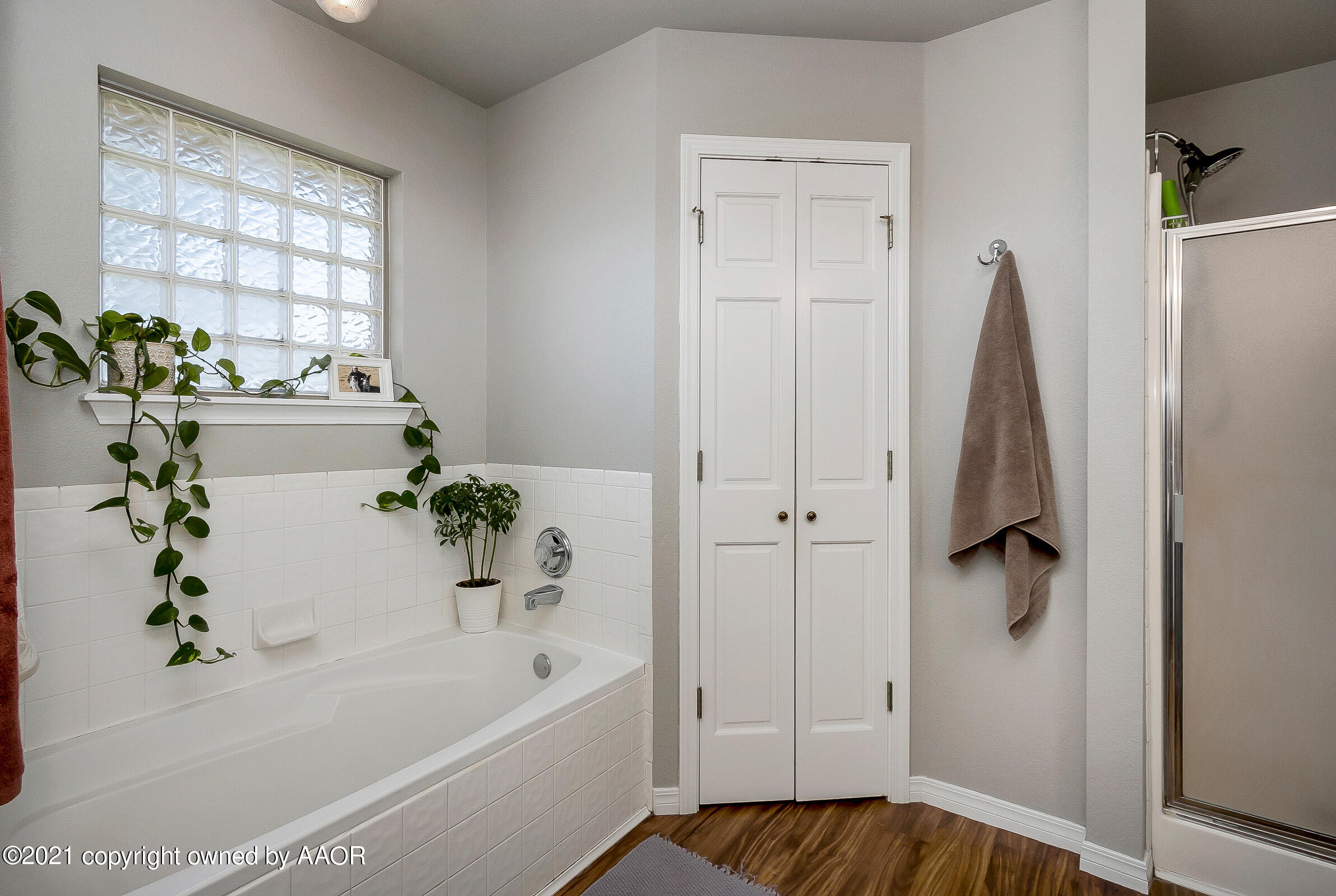 8703 South Blessen Road Amarillo, TX 79119 - Photo 39 of 46 019_Master Bath and Shower