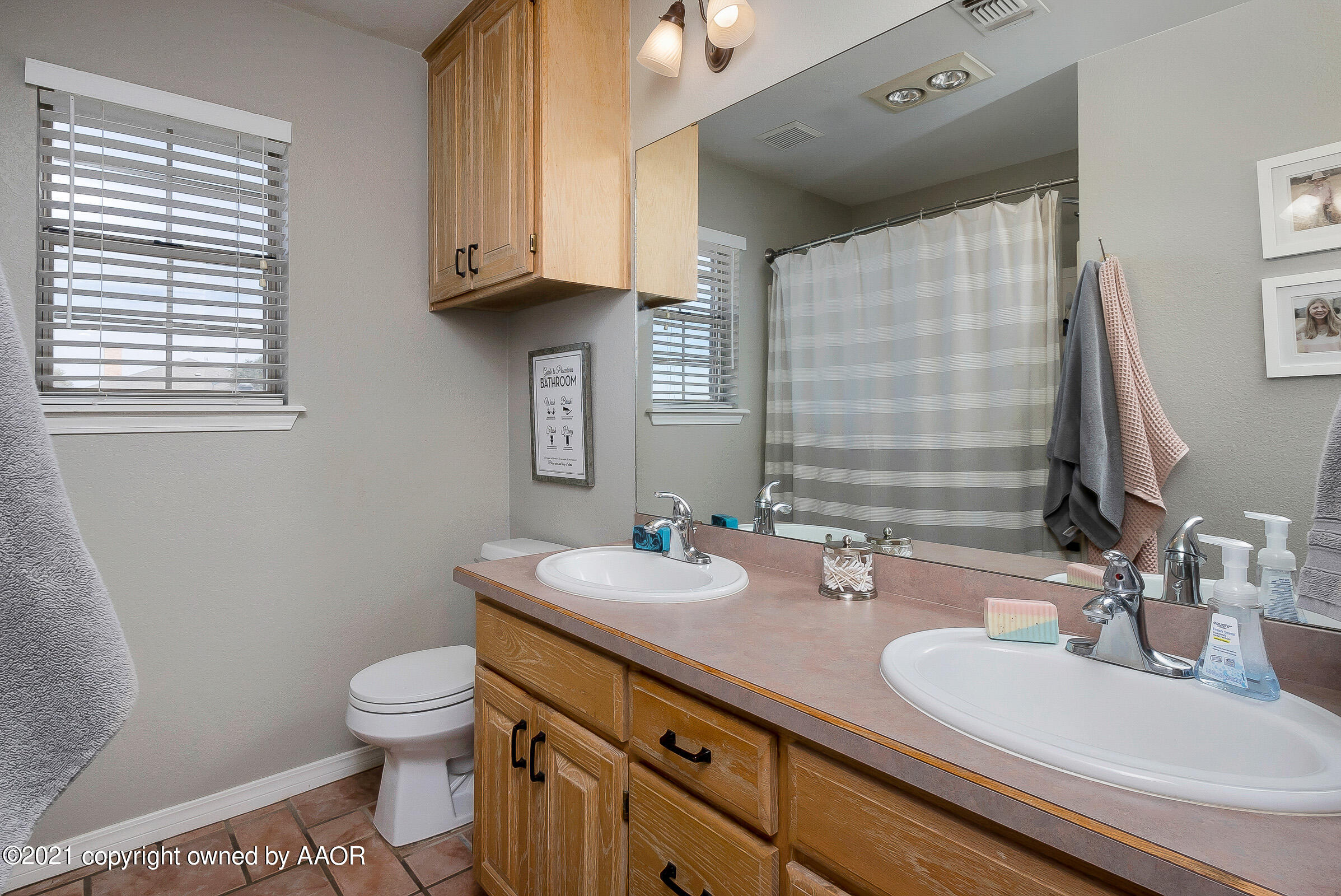 8703 South Blessen Road Amarillo, TX 79119 - Photo 42 of 46 022_Bathroom 2