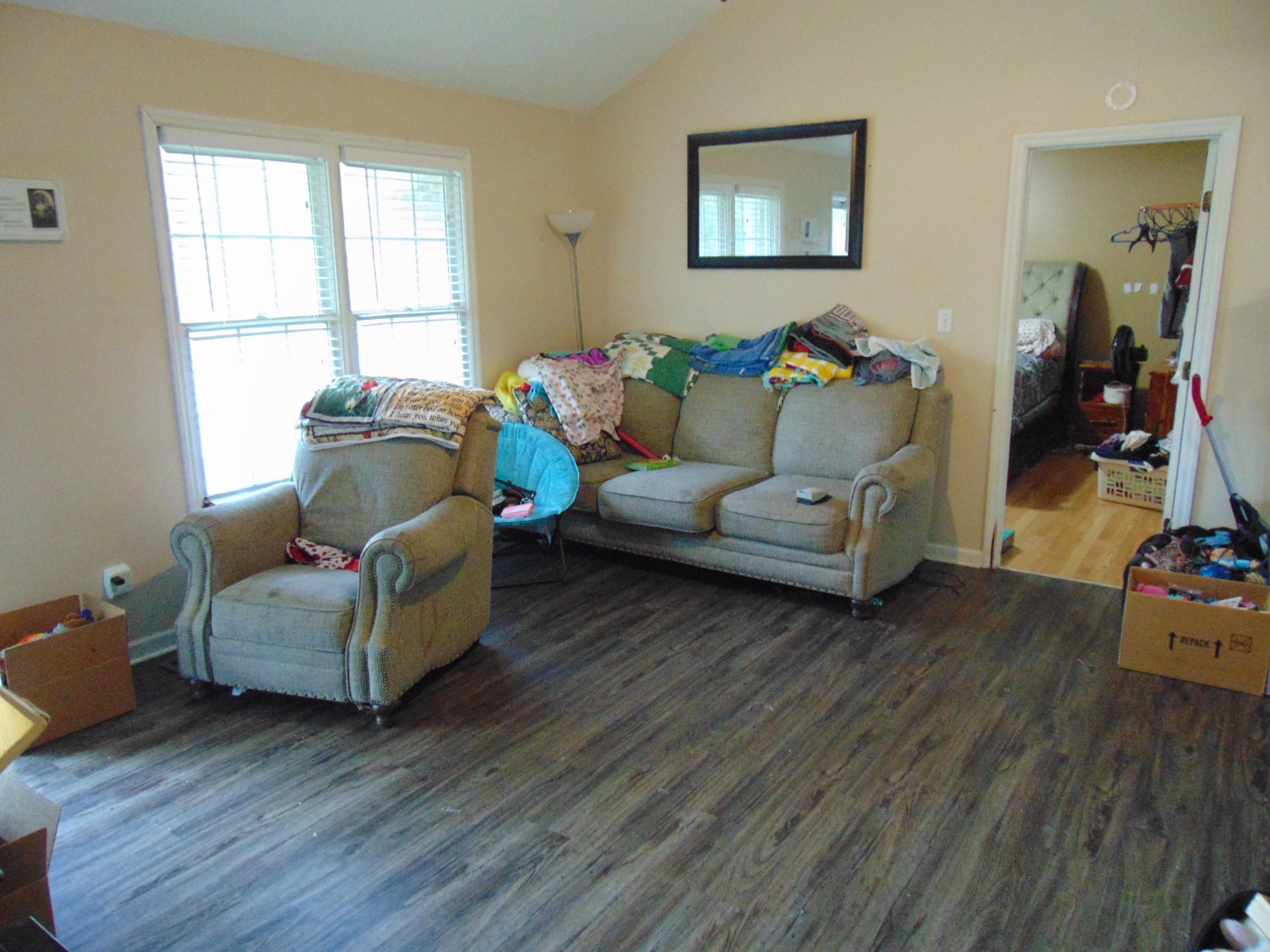 33 Cunningham Hollow Road Fayetteville, TN 37334 - Photo 3 of 22 a living room with furniture and a wooden floor