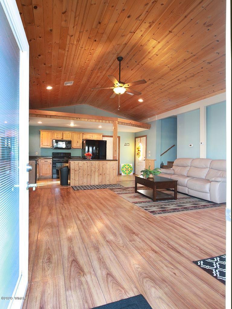 8208 Rainbow Loop, Unit 496 Show Low, AZ 85901 - Photo 9 of 20