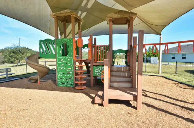 $2,800 | 3524 Carriage Pointe Circle, Fort Pierce, FL 34981