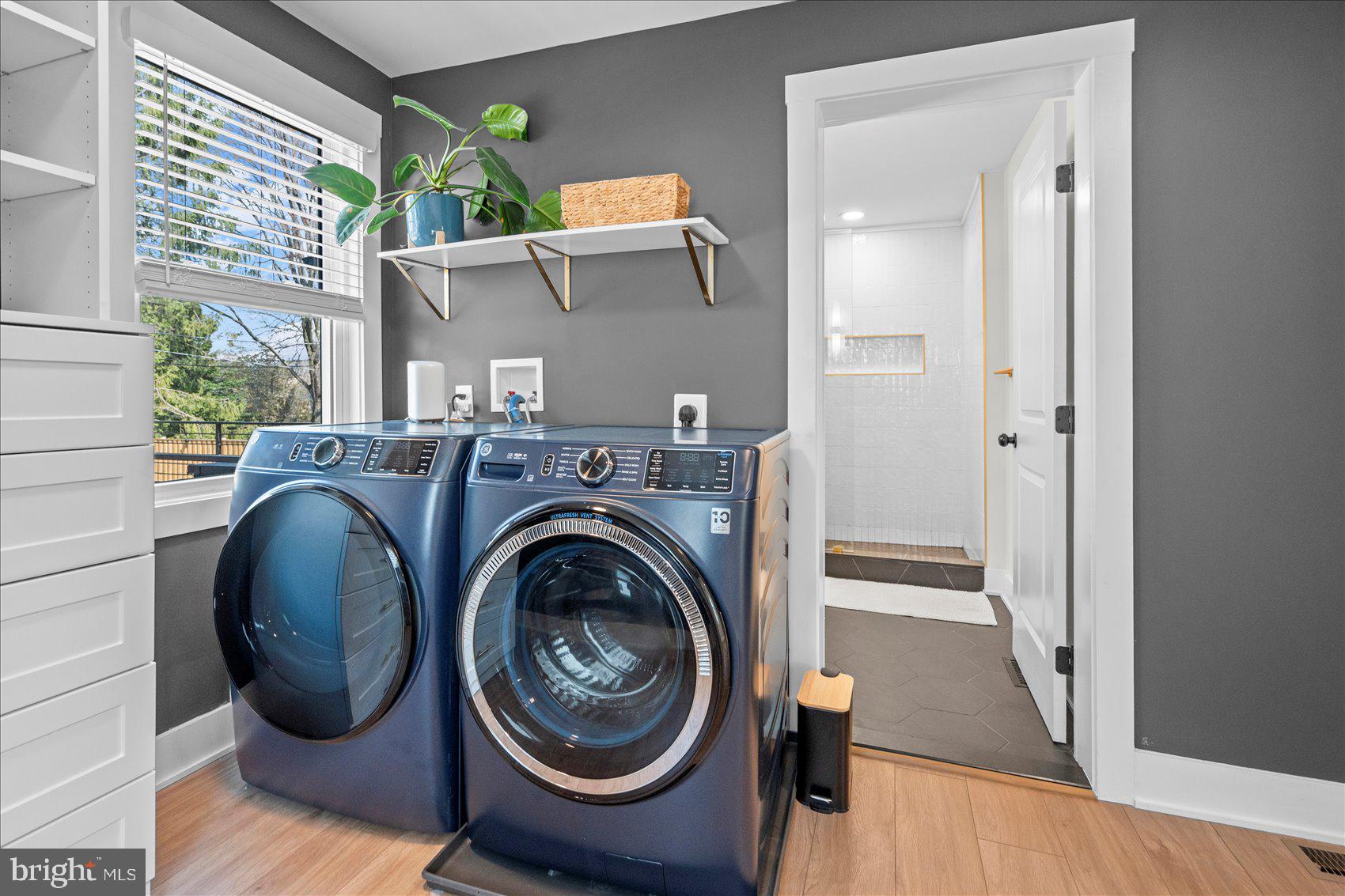 510 Overcrest Road Towson, MD 21286 - Photo 22 of 47 a utility room with dryer and washer