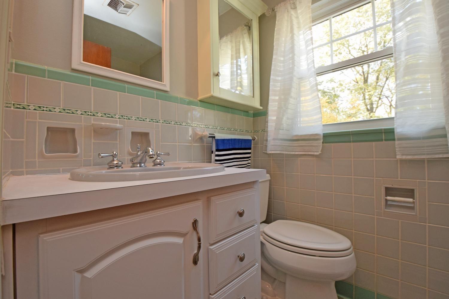 6217 Robison Road Cincinnati, OH 45213 - Photo 16 of 26 Gallery Image 16