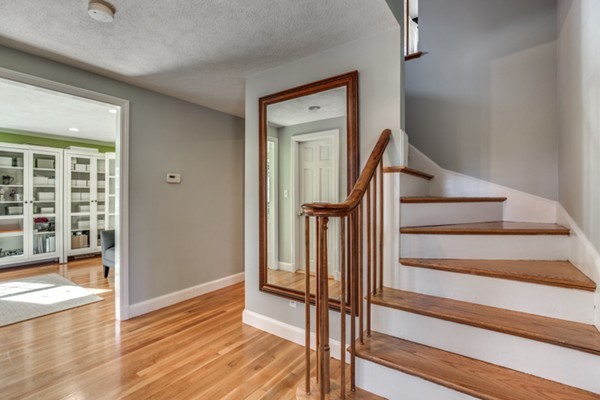 61 Meadowbrook Road Needham, MA 02492 - Photo 7 of 30 Gallery Image 7