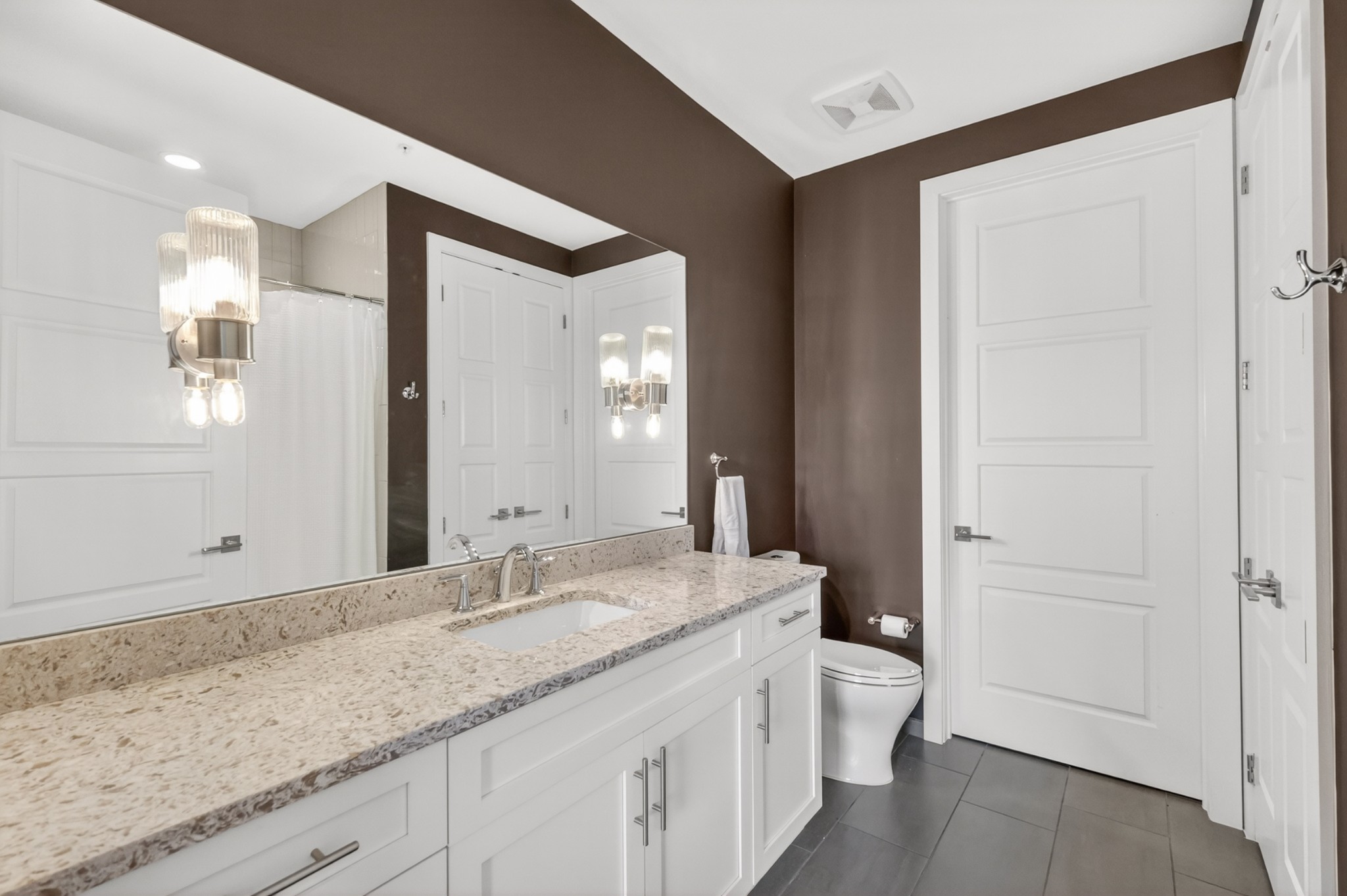 20 Rutledge Street, Unit 204 Nashville, TN 37210 - Photo 25 of 41