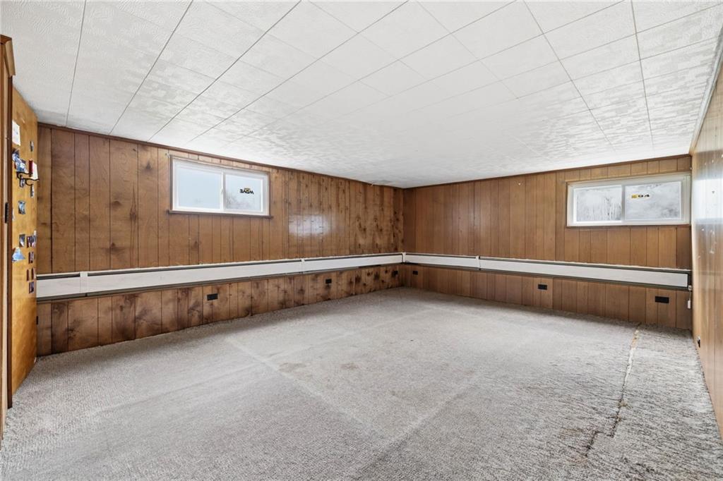 120 Dorseyville Road Pittsburgh, PA 15215 - Photo 22 of 29 3rd bedroom on the upper level