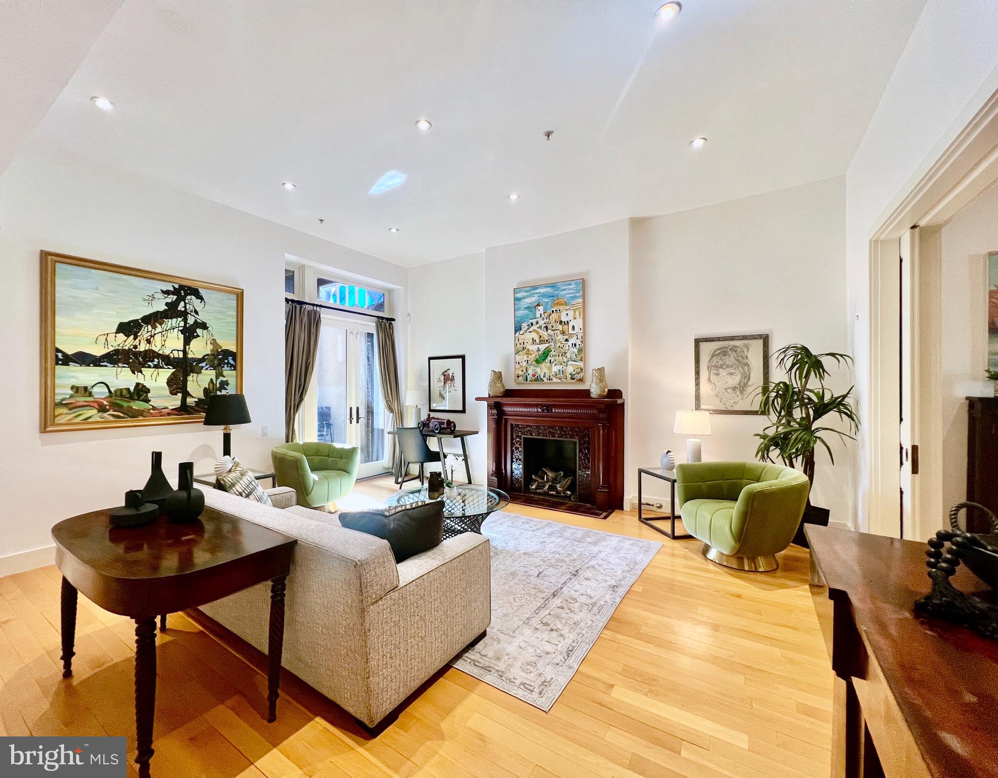 1516 R Street Northwest, Unit 2 Washington, DC 20009 - Photo 8 of 31