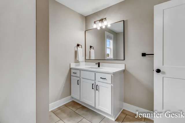 $639,900 | 12020 Alden Court Northeast, Lowell, MI 49331