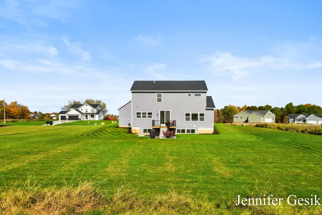 $639,900 | 12020 Alden Court Northeast, Lowell, MI 49331