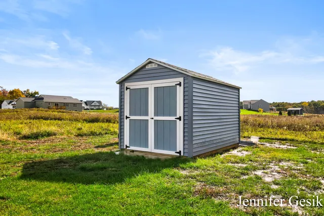 $639,900 | 12020 Alden Court Northeast, Lowell, MI 49331