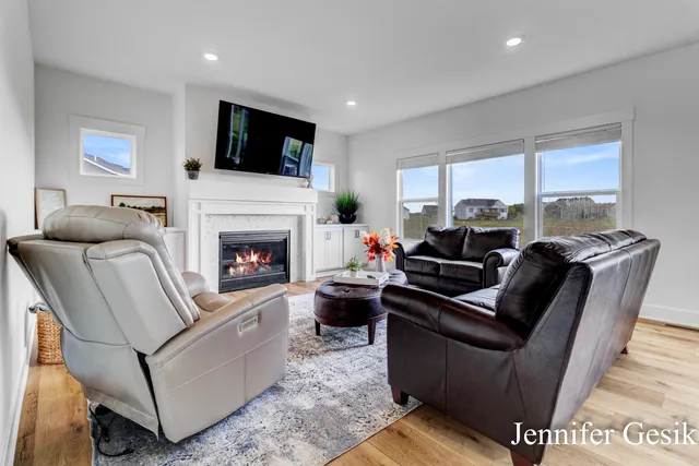 $639,900 | 12020 Alden Court Northeast, Lowell, MI 49331