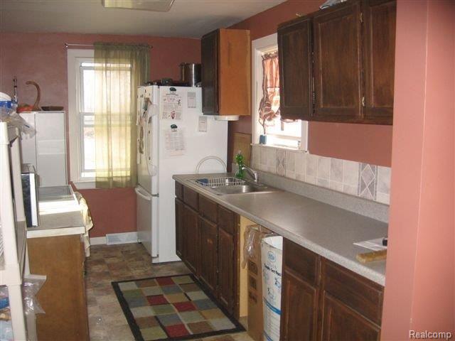 5437 Hammond Road Lapeer, MI 48446 - Photo 2 of 6 54387 Hammond