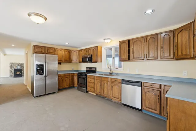 $450,000 | 58 Deer Hill Road, Waterford, ME 04088