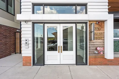 $1,650,000 | 377 West First Street, Unit 3, Boston, MA 02127